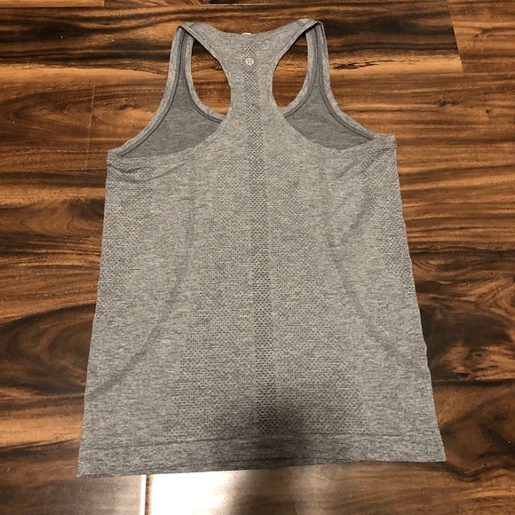 Lululemon swiftly tech racerback tank top - Picture 2 of 5